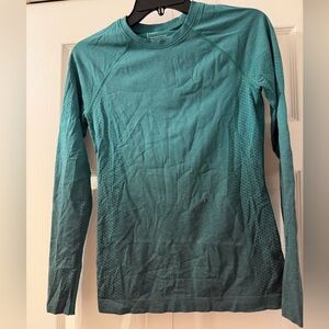 Figs Women’s Underscrub Gradient Teal Seamless Long Sleeve Top Size S